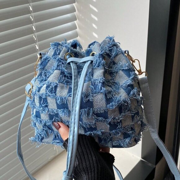 Blue Fashionable Women's Checkered Diamond-Shaped Shoulder Bucket Bag - Picture 1 of 10